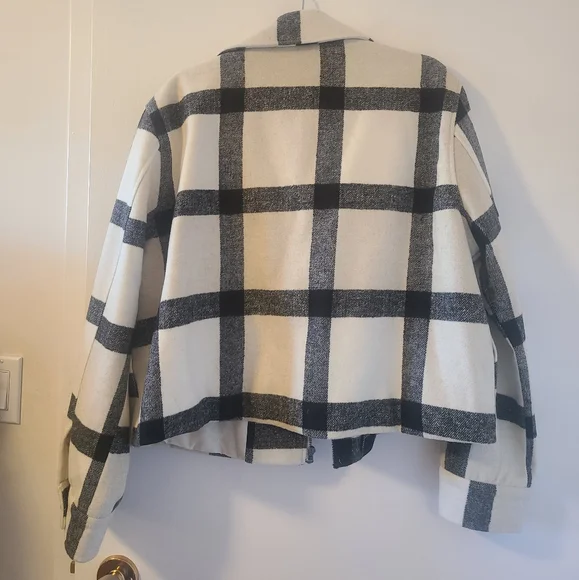 Dynamite Shacket - Picture 2 of 2